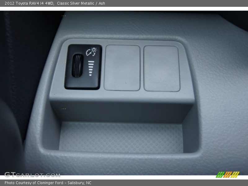 Classic Silver Metallic / Ash 2012 Toyota RAV4 I4 4WD