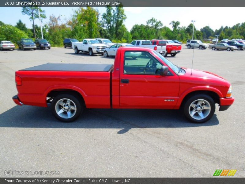Victory Red / Medium Gray 2003 Chevrolet S10 LS Regular Cab