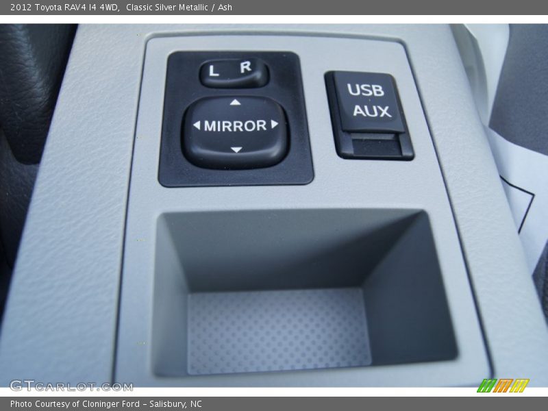 Classic Silver Metallic / Ash 2012 Toyota RAV4 I4 4WD
