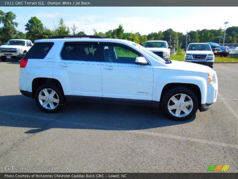 Olympic White / Jet Black 2011 GMC Terrain SLE