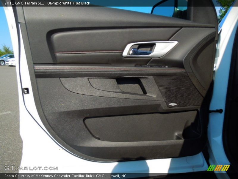 Olympic White / Jet Black 2011 GMC Terrain SLE