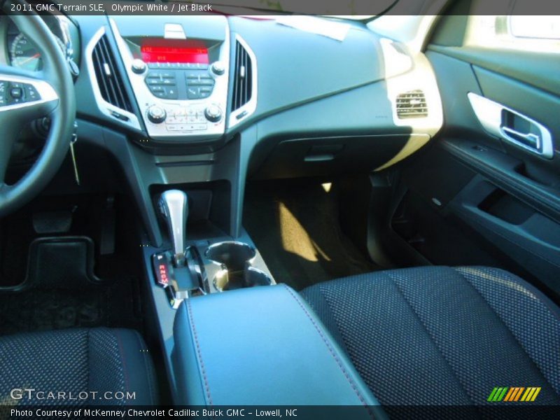 Olympic White / Jet Black 2011 GMC Terrain SLE