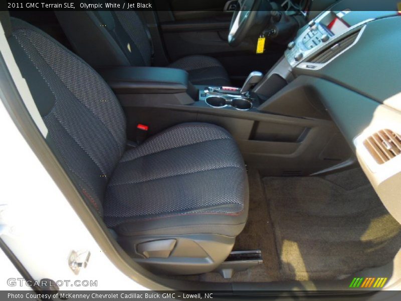 Olympic White / Jet Black 2011 GMC Terrain SLE