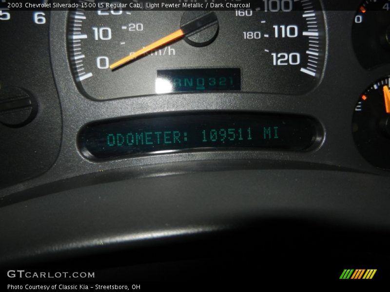 Light Pewter Metallic / Dark Charcoal 2003 Chevrolet Silverado 1500 LS Regular Cab