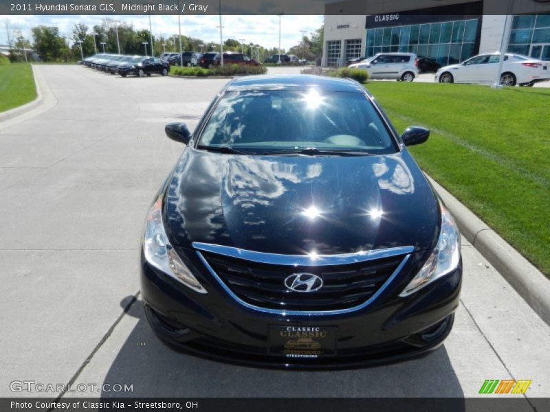 Midnight Black / Gray 2011 Hyundai Sonata GLS