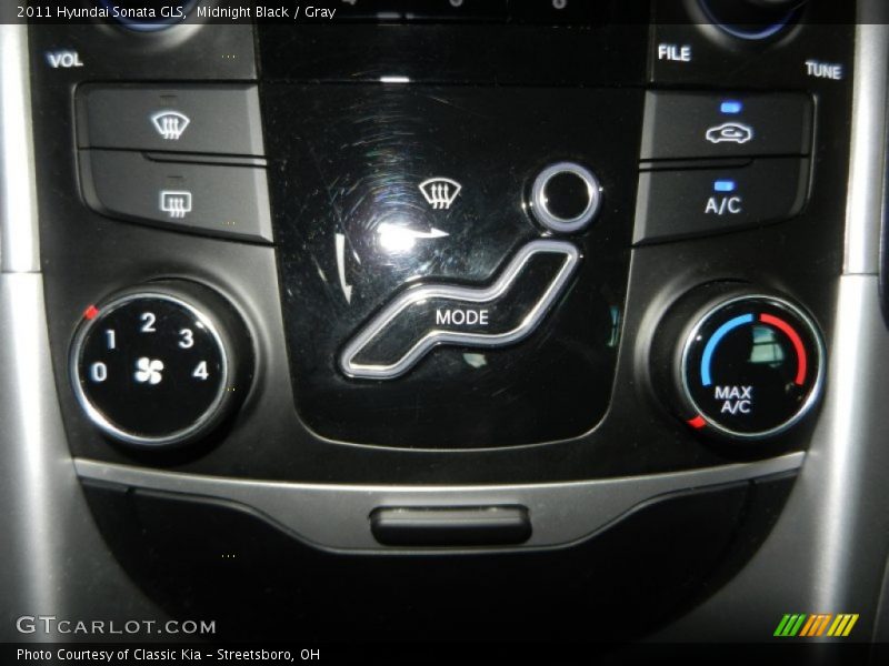 Midnight Black / Gray 2011 Hyundai Sonata GLS