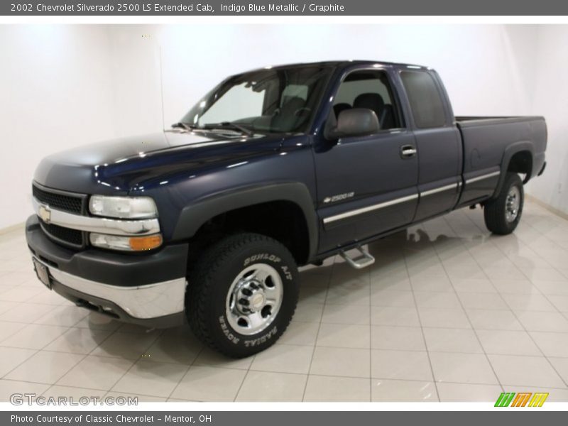 Indigo Blue Metallic / Graphite 2002 Chevrolet Silverado 2500 LS Extended Cab