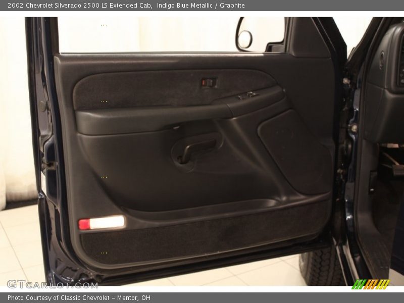 Indigo Blue Metallic / Graphite 2002 Chevrolet Silverado 2500 LS Extended Cab