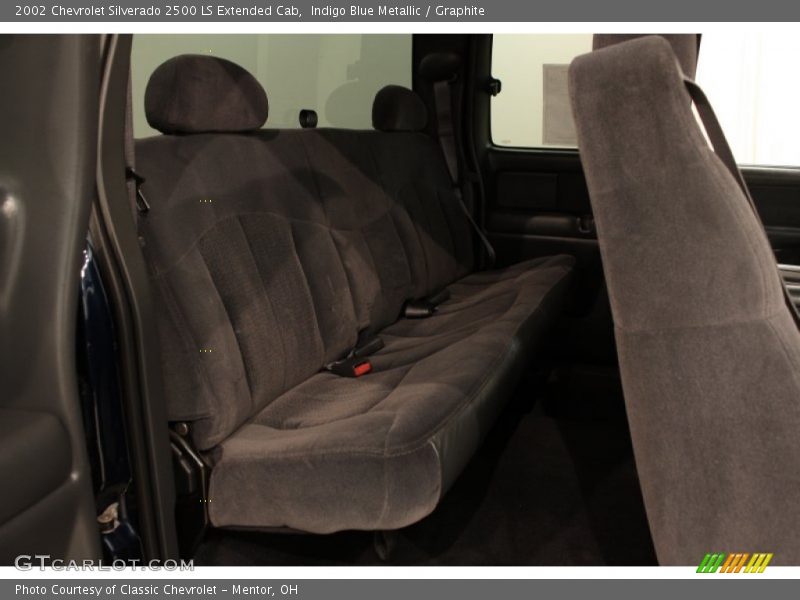 Indigo Blue Metallic / Graphite 2002 Chevrolet Silverado 2500 LS Extended Cab