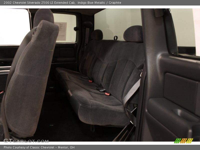 Indigo Blue Metallic / Graphite 2002 Chevrolet Silverado 2500 LS Extended Cab