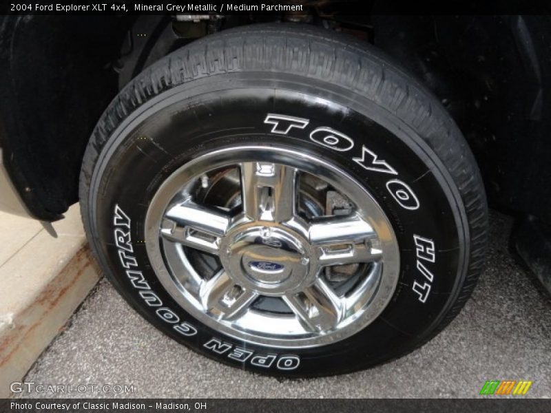 Mineral Grey Metallic / Medium Parchment 2004 Ford Explorer XLT 4x4