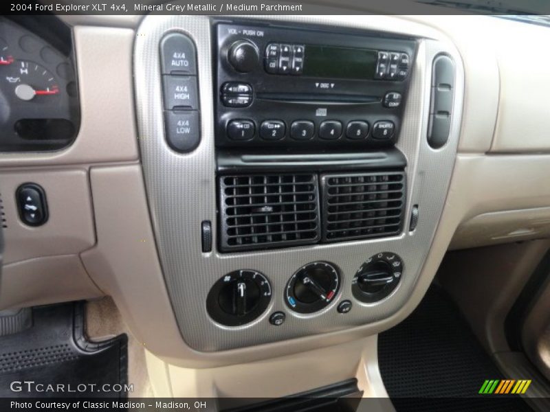 Mineral Grey Metallic / Medium Parchment 2004 Ford Explorer XLT 4x4