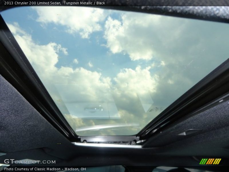 Tungsten Metallic / Black 2013 Chrysler 200 Limited Sedan