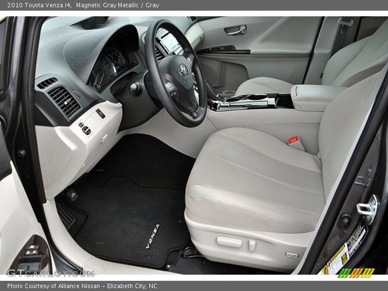 Magnetic Gray Metallic / Gray 2010 Toyota Venza I4