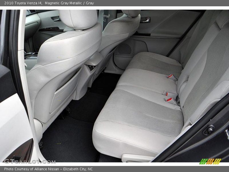 Magnetic Gray Metallic / Gray 2010 Toyota Venza I4