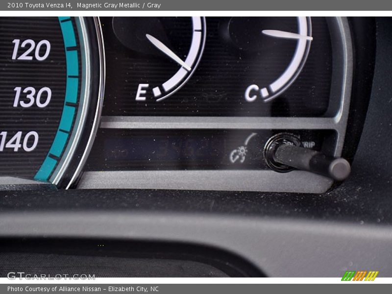 Magnetic Gray Metallic / Gray 2010 Toyota Venza I4