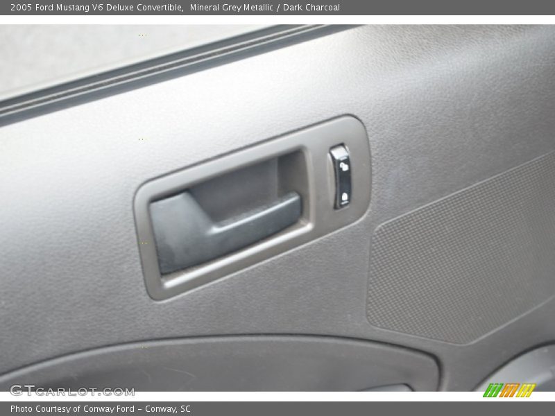 Mineral Grey Metallic / Dark Charcoal 2005 Ford Mustang V6 Deluxe Convertible