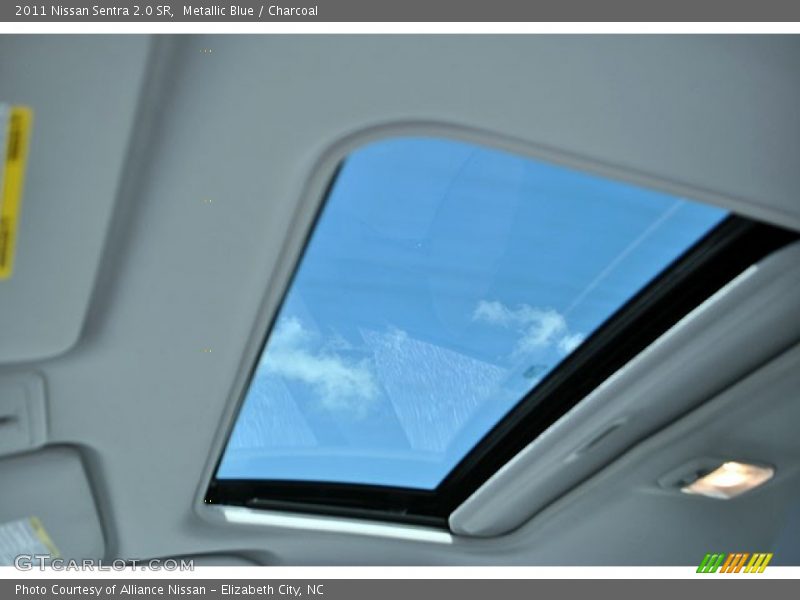 Metallic Blue / Charcoal 2011 Nissan Sentra 2.0 SR