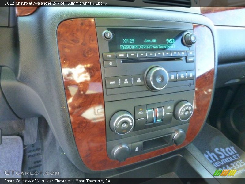 Summit White / Ebony 2012 Chevrolet Avalanche LS 4x4