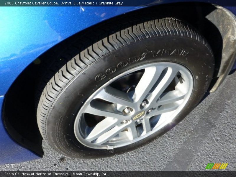 Arrival Blue Metallic / Graphite Gray 2005 Chevrolet Cavalier Coupe