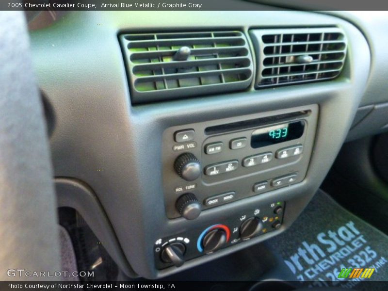 Arrival Blue Metallic / Graphite Gray 2005 Chevrolet Cavalier Coupe