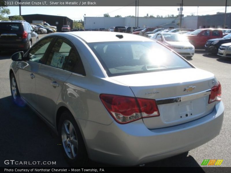 Silver Ice Metallic / Jet Black 2013 Chevrolet Cruze LT