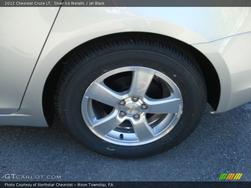 Silver Ice Metallic / Jet Black 2013 Chevrolet Cruze LT