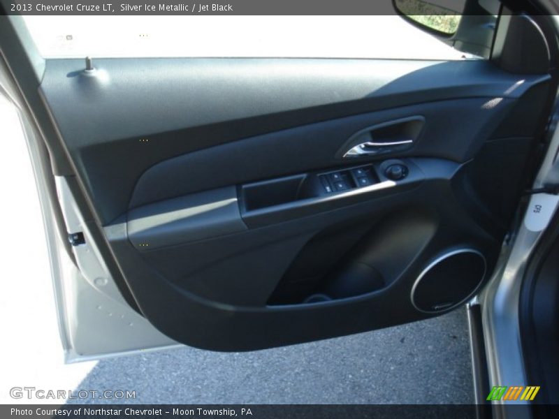 Silver Ice Metallic / Jet Black 2013 Chevrolet Cruze LT