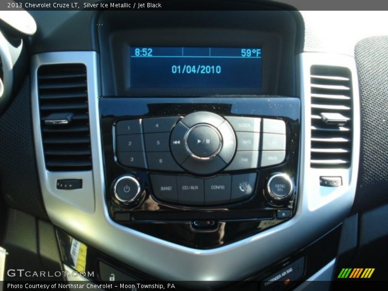 Silver Ice Metallic / Jet Black 2013 Chevrolet Cruze LT