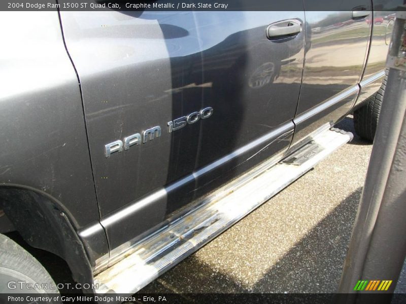 Graphite Metallic / Dark Slate Gray 2004 Dodge Ram 1500 ST Quad Cab