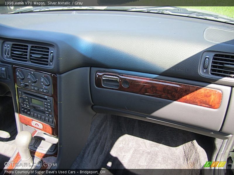 Silver Metallic / Gray 1998 Volvo V70 Wagon