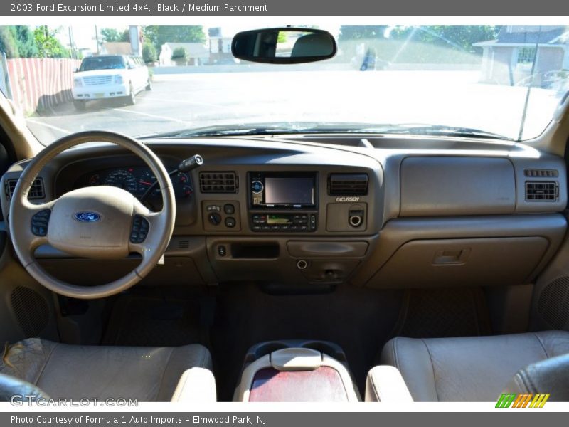 Dashboard of 2003 Excursion Limited 4x4