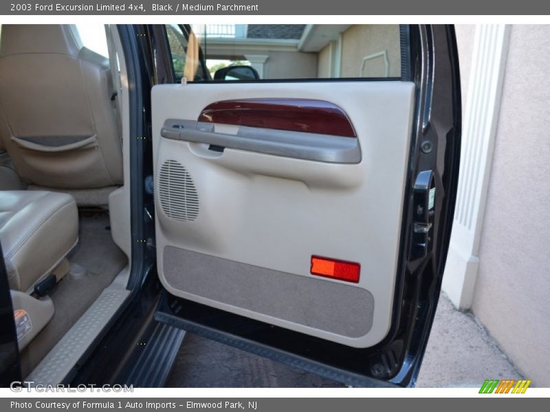 Black / Medium Parchment 2003 Ford Excursion Limited 4x4