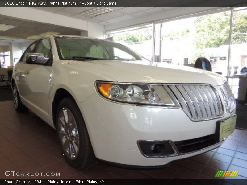 White Platinum Tri-Coat / Light Camel 2010 Lincoln MKZ AWD