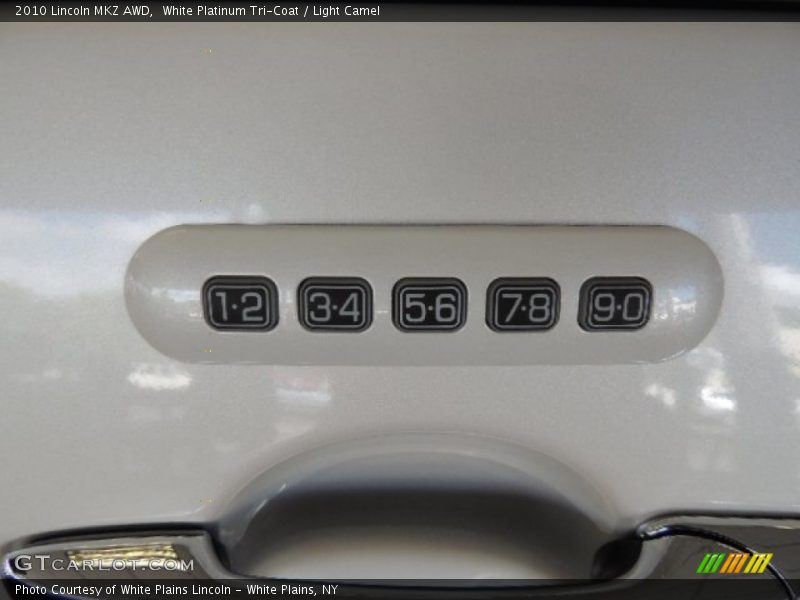 White Platinum Tri-Coat / Light Camel 2010 Lincoln MKZ AWD