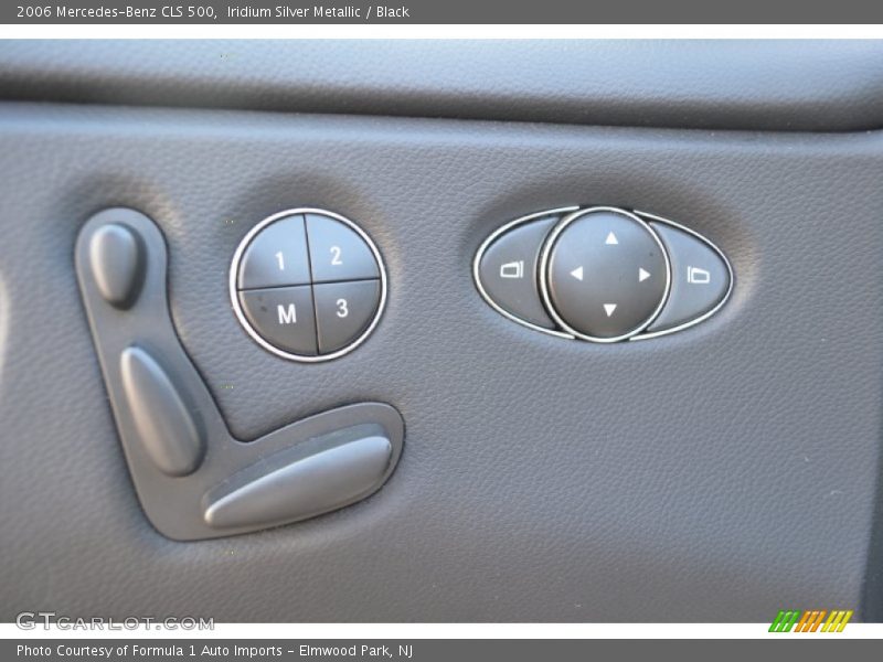 Iridium Silver Metallic / Black 2006 Mercedes-Benz CLS 500