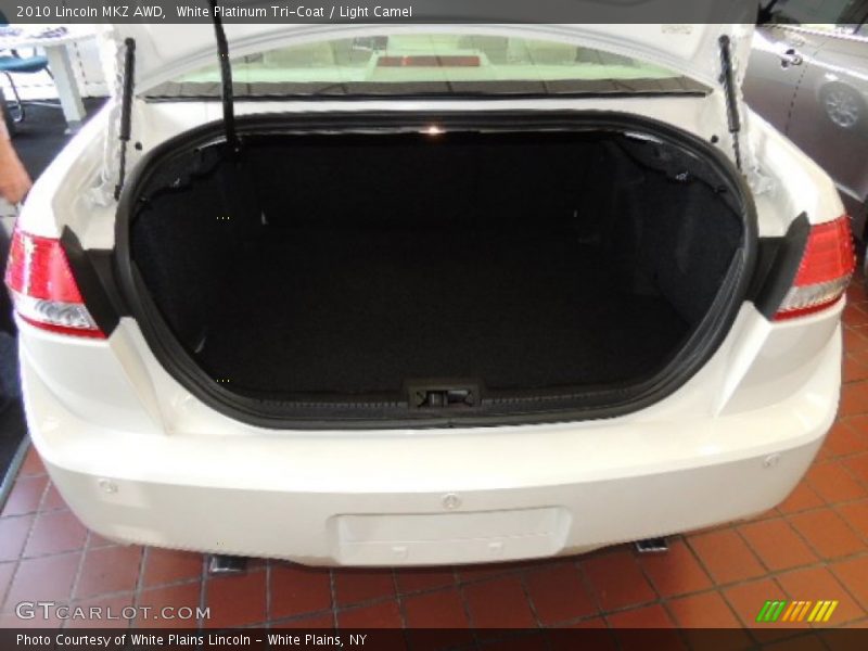 White Platinum Tri-Coat / Light Camel 2010 Lincoln MKZ AWD
