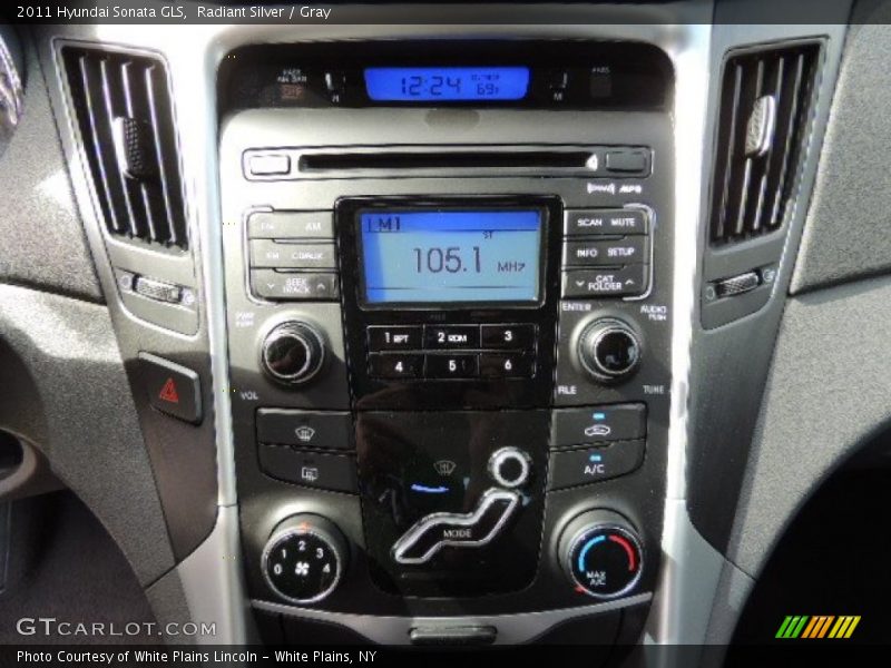 Radiant Silver / Gray 2011 Hyundai Sonata GLS
