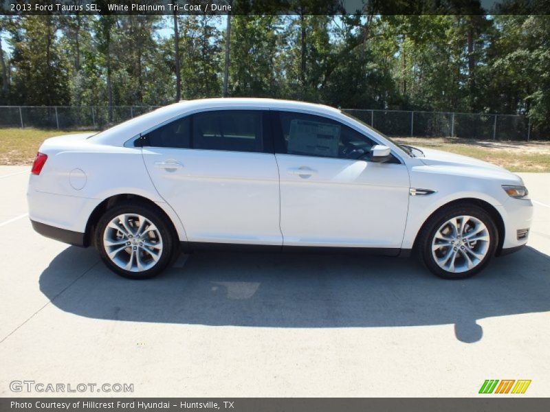 White Platinum Tri-Coat / Dune 2013 Ford Taurus SEL