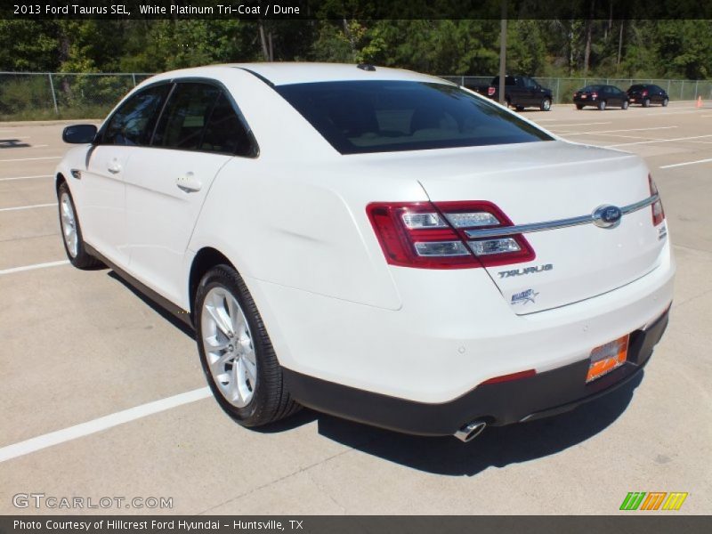 White Platinum Tri-Coat / Dune 2013 Ford Taurus SEL