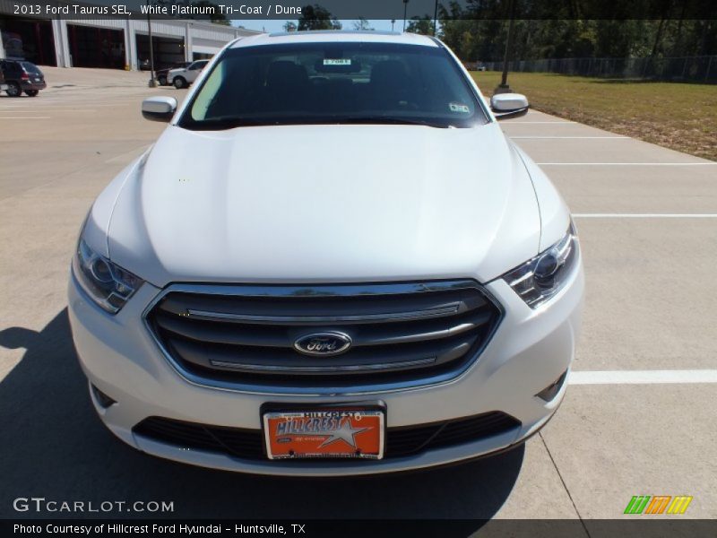 White Platinum Tri-Coat / Dune 2013 Ford Taurus SEL