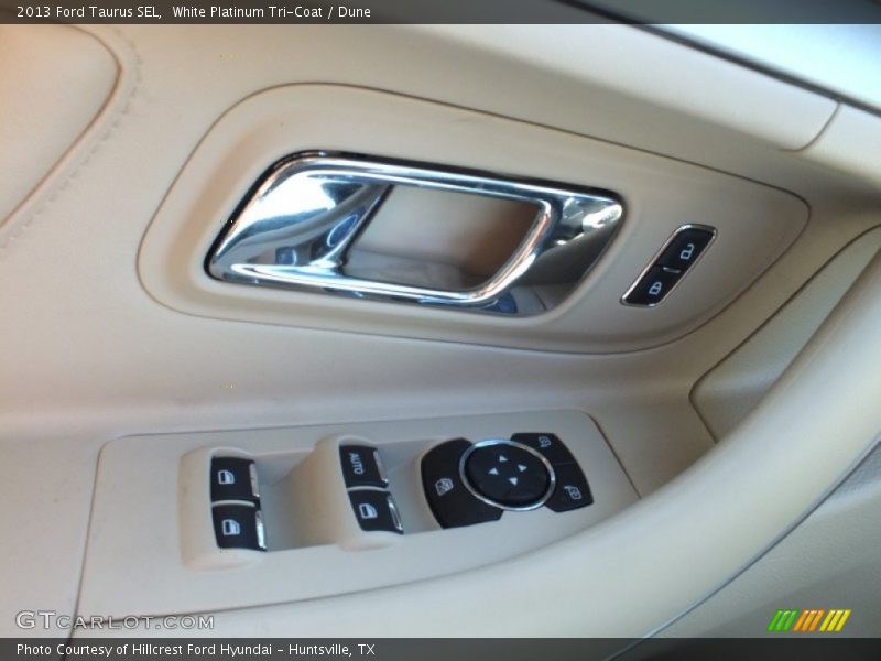 White Platinum Tri-Coat / Dune 2013 Ford Taurus SEL
