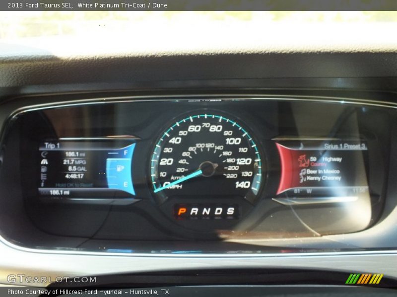 White Platinum Tri-Coat / Dune 2013 Ford Taurus SEL