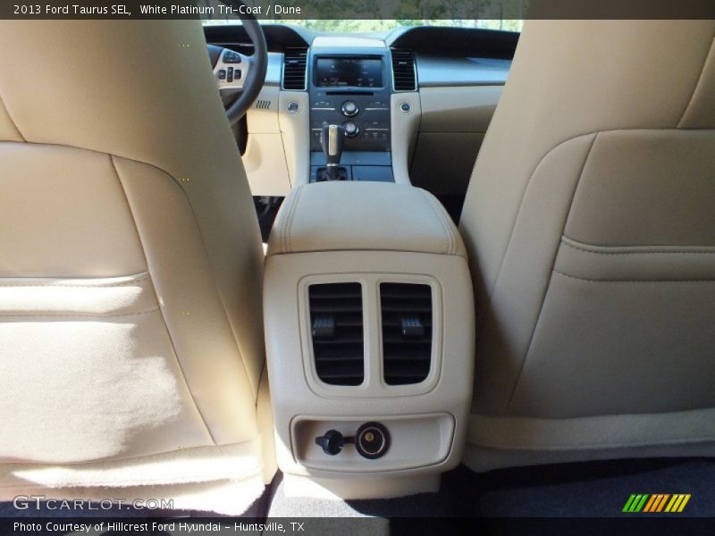 White Platinum Tri-Coat / Dune 2013 Ford Taurus SEL