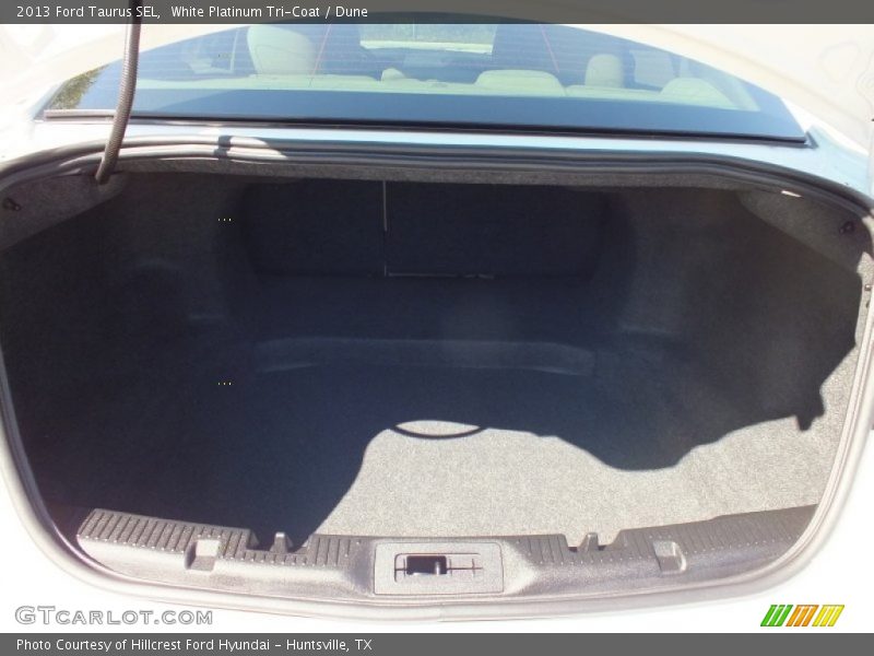 White Platinum Tri-Coat / Dune 2013 Ford Taurus SEL