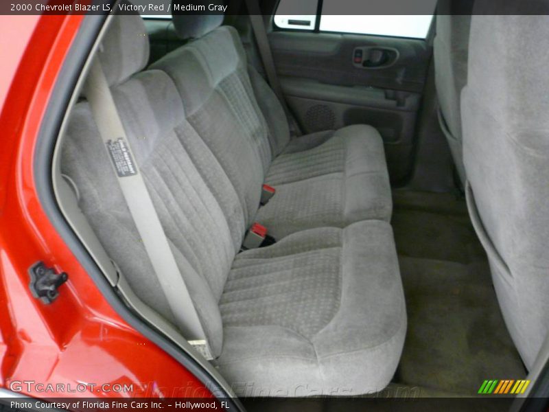 Victory Red / Medium Gray 2000 Chevrolet Blazer LS