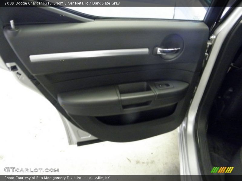 Bright Silver Metallic / Dark Slate Gray 2009 Dodge Charger R/T