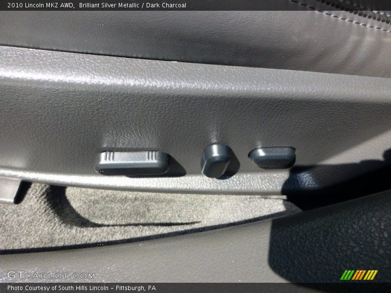 Brilliant Silver Metallic / Dark Charcoal 2010 Lincoln MKZ AWD
