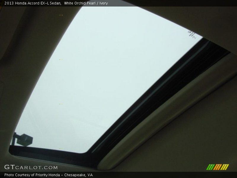 Sunroof of 2013 Accord EX-L Sedan