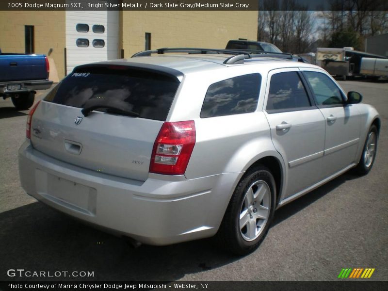 Bright Silver Metallic / Dark Slate Gray/Medium Slate Gray 2005 Dodge Magnum SXT